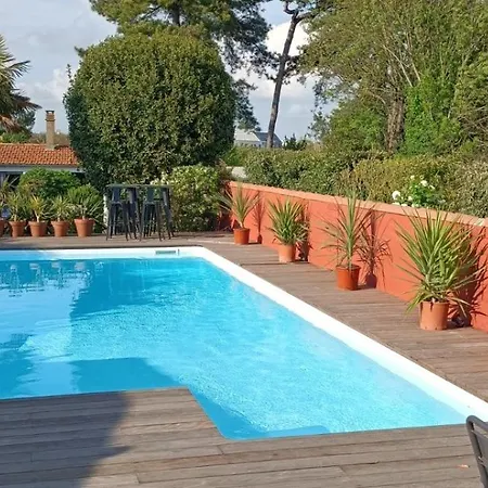 Guiton - Maison Avec Piscine Proche Centre La Rochelle * La Rochelle (Charente-Maritime)