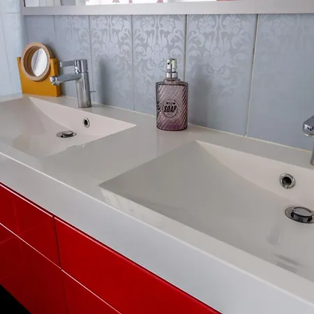 Holiday home Guiton - Maison Avec Piscine Proche Centre La Rochelle La Rochelle (Charente-Maritime)
