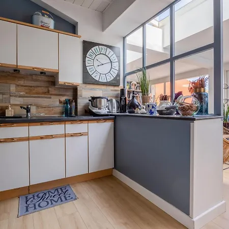 Holiday home Guiton - Maison Avec Piscine Proche Centre La Rochelle *