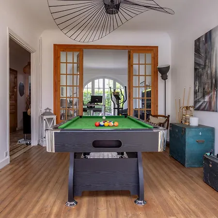 Guiton - Maison Avec Piscine Proche Centre La Rochelle بيت للعطل *