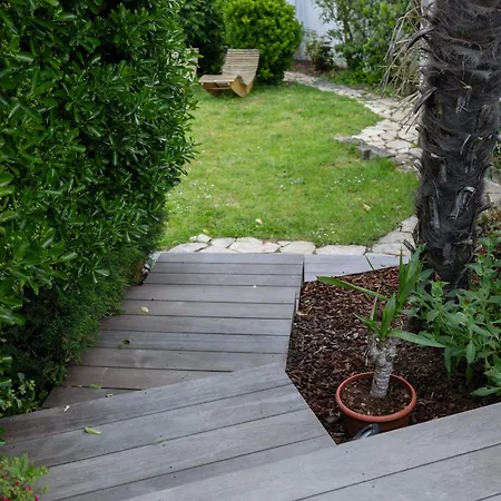 Holiday home Guiton - Maison Avec Piscine Proche Centre La Rochelle *